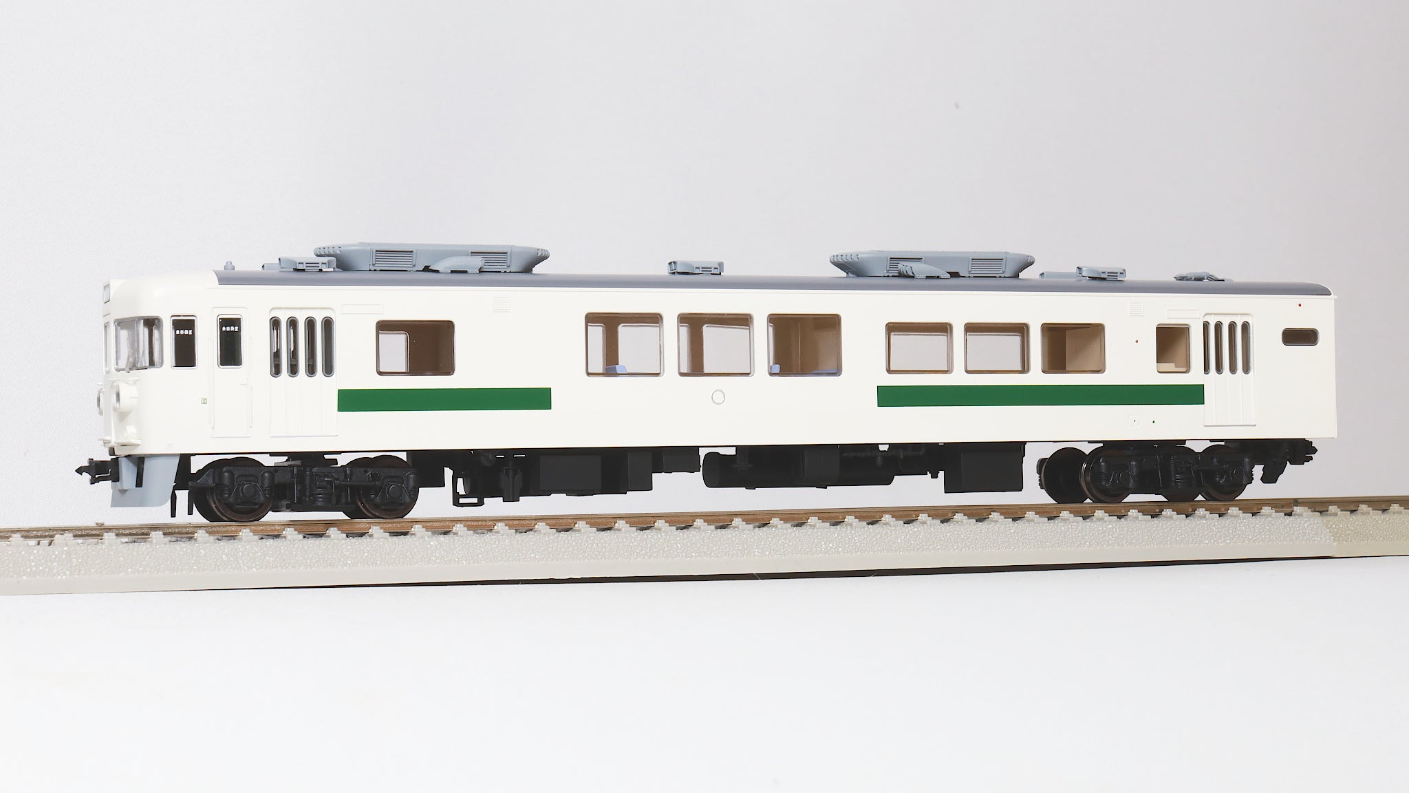 天賞堂 [55071] 157系 クロ157形 貴賓車 185系色 (1:80 16.5mm/HOゲージ 動力なし)
