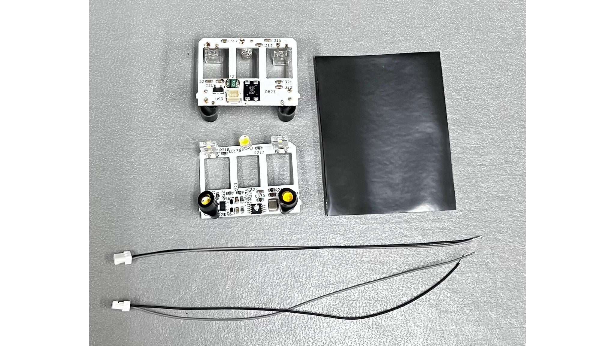 天賞堂 [69017] T-Evolution京急初代1000形用 前面ライトユニットキット（2輌分） (1:80 16.5mm/HOゲージ パーツ)